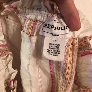 Layered rayon blend top